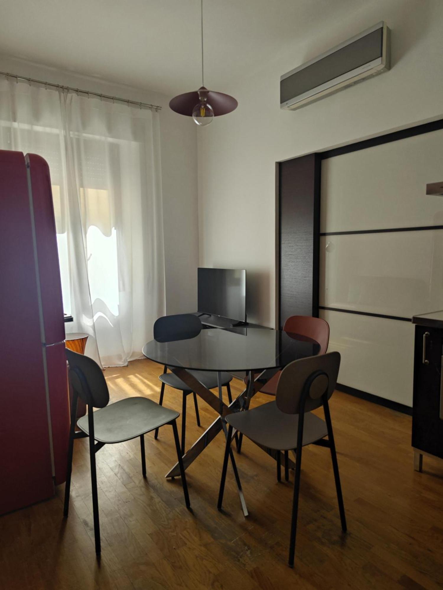 Fluere - Via Riva Reno Appartement Bologna Buitenkant foto
