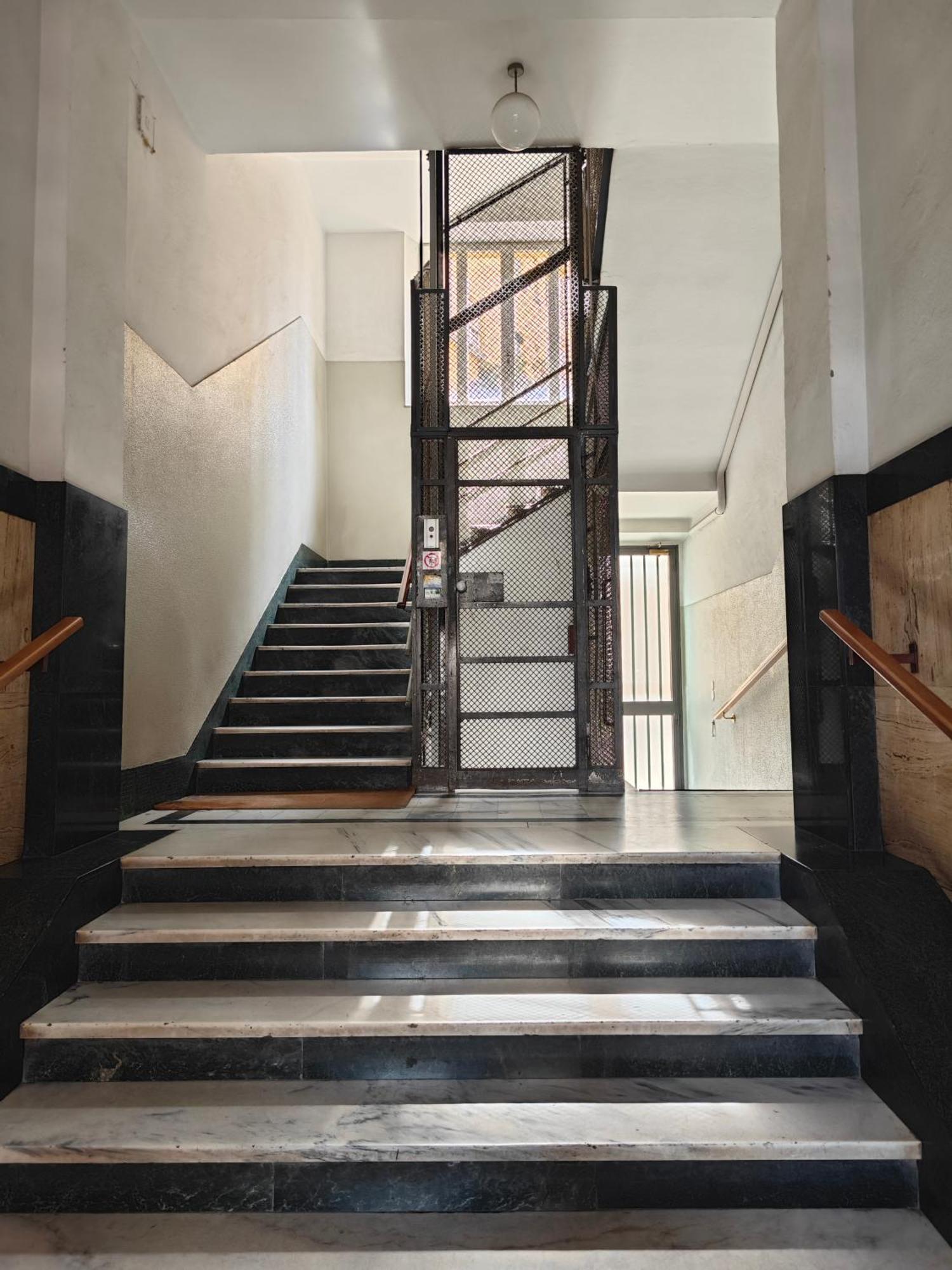 Fluere - Via Riva Reno Appartement Bologna Buitenkant foto